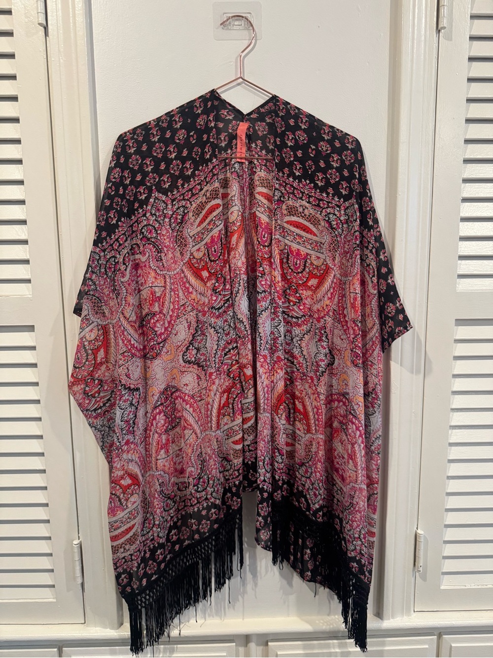 ⭐️ Eight Sixty paisley multicolor PONCHO • KIMONO ⭐️